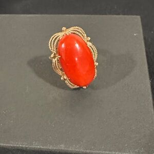 Elegant Stone Gold Ring